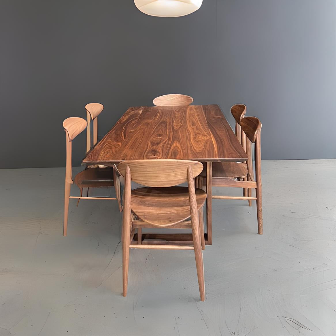 Arbre Dining Table