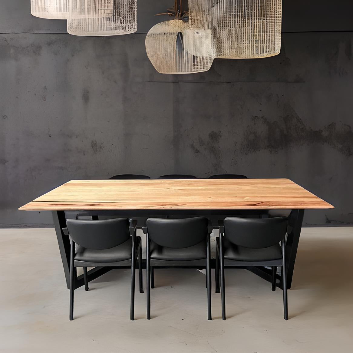 Shuki Dining Table