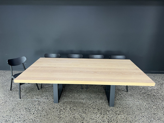 Chene Dining Table