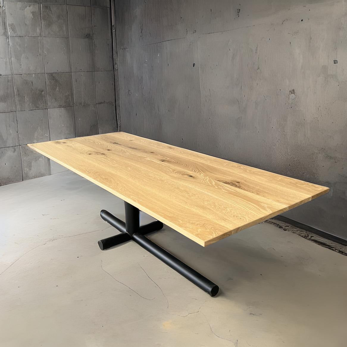 Eva Dining Table