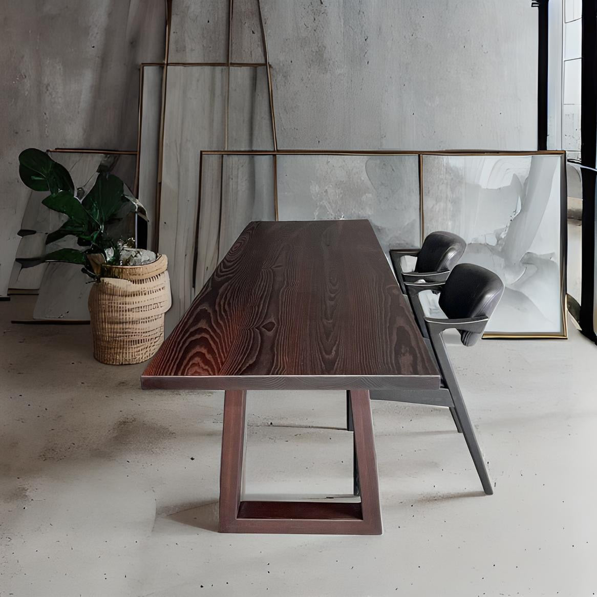 Rouge Dining Table