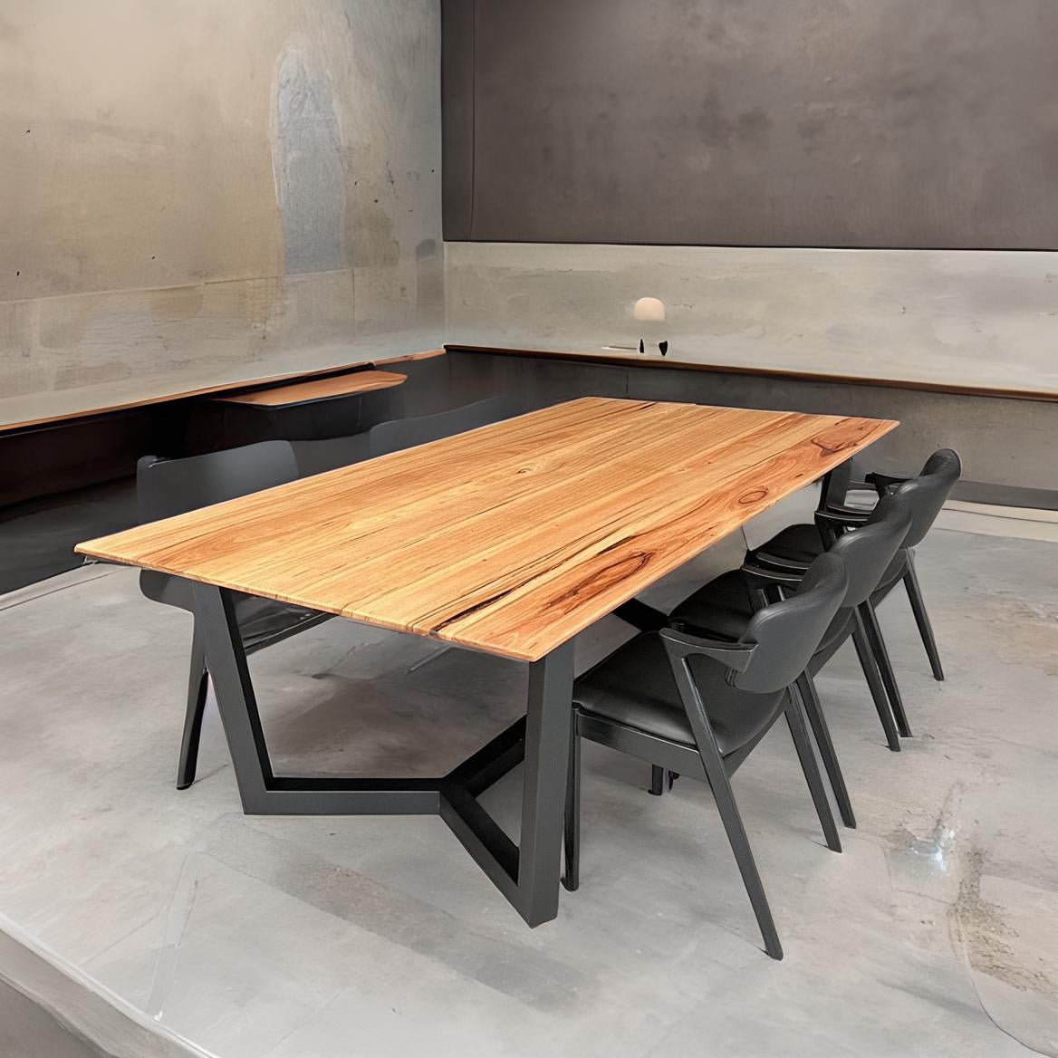 Shuki Dining Table