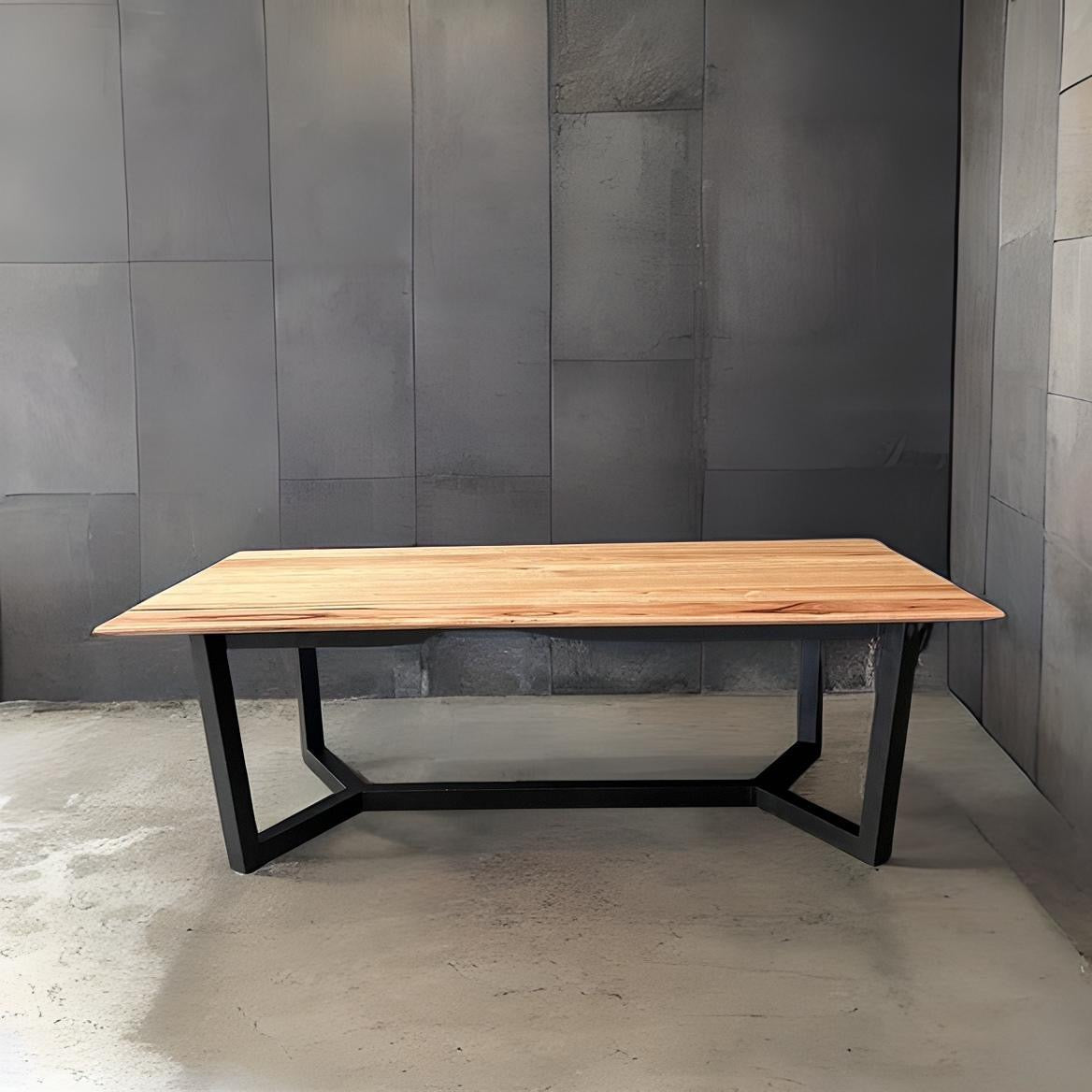 Shuki Dining Table